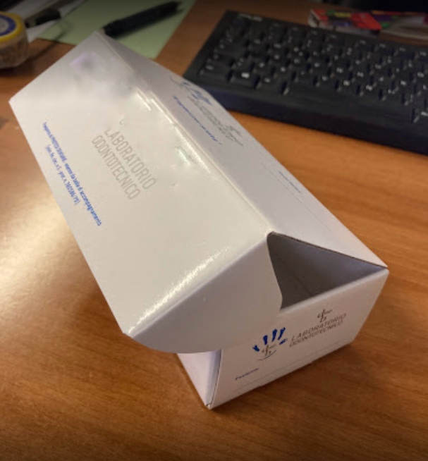 scatola per imballaggio protesi odontotecnica
